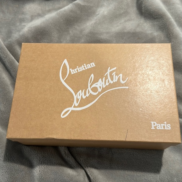 Christian Louboutin black patent high heel shoe - Picture 4 of 5